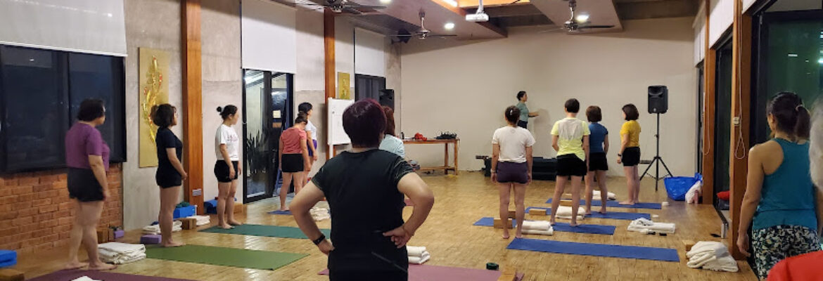 BKS Iyengar Yoga Studio