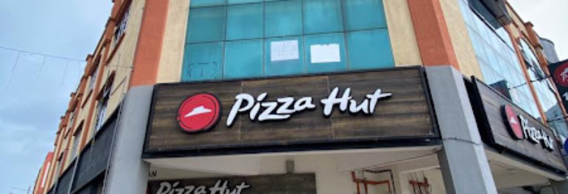 Pizza Hut Restaurant Tampin