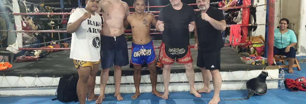 Saman Muay Thai