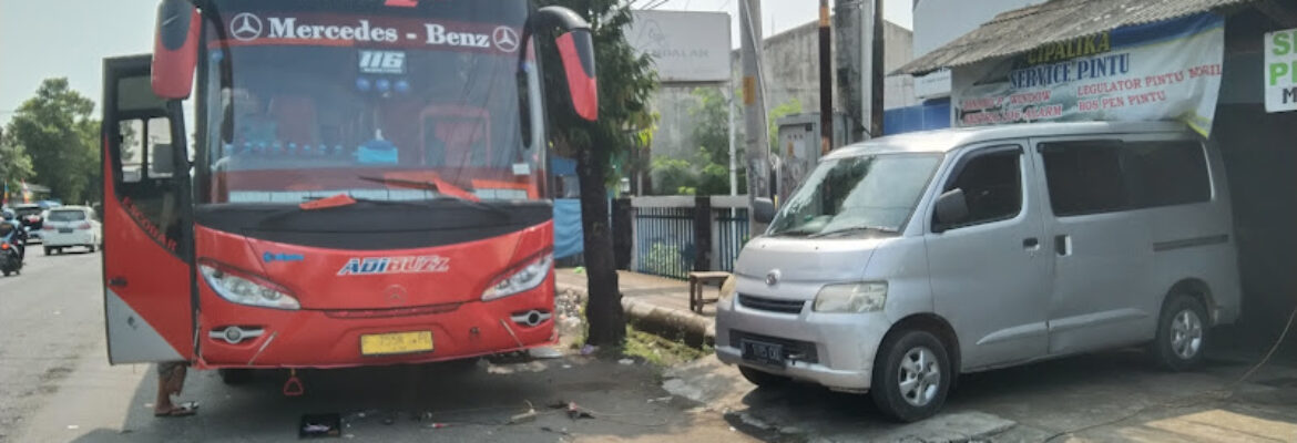 Bengkel pintu mobil “Cipalika”